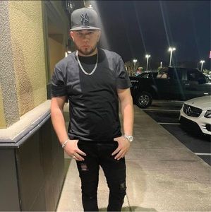 Meet your Posher, Junioelduro